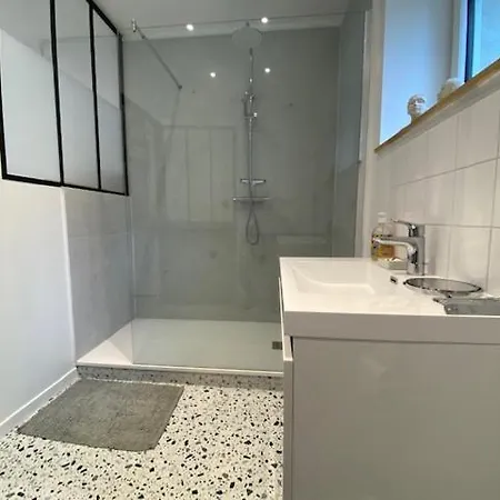La Mauverniere, 2 Gites Independants, 1 Grande Piscine Exterieure, Jardin Arbore Descartes Room photo